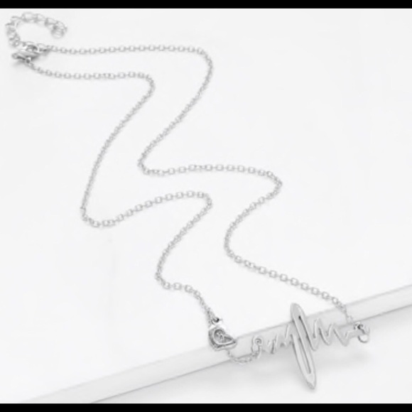 Silver heart beat ekg tracing trendy necklace - Picture 2 of 3